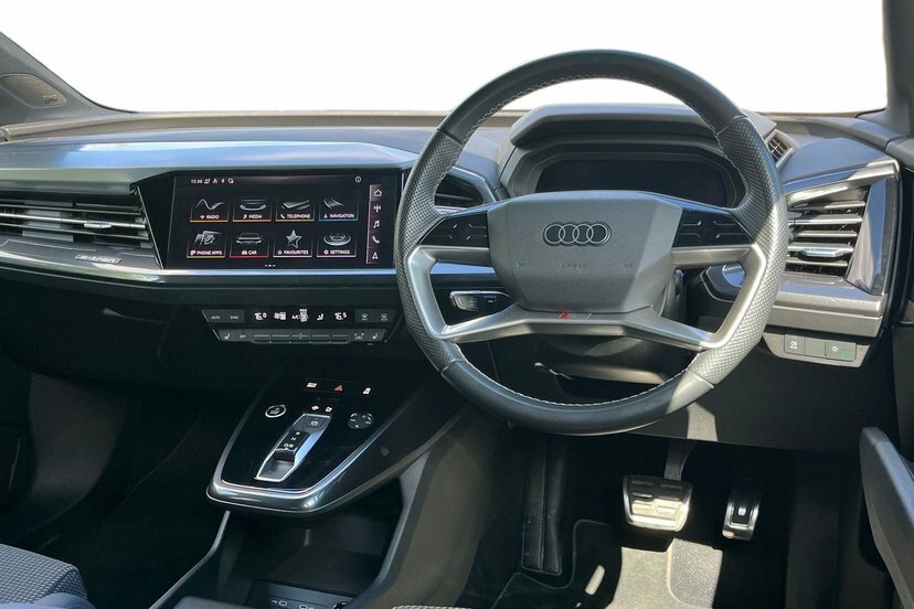 Audi Q4 E Tron 35 S Line Suv 55Kwh 170 Ps Black #6