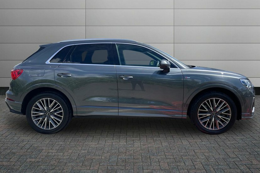 Audi Q3 1.4 Tfsie 45 S Line Suv Plug-in Hybrid Grey #4