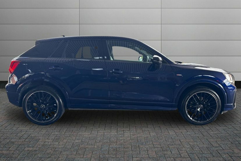 Audi Q2 1.5 Tfsi Cod 35 Black Edition Suv S Tro KE73SSJ Blue #4