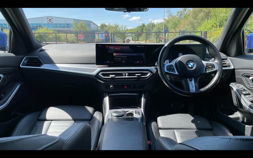 BMW 3 Series 320I M Sport Saloon YB24LWA Blue #4