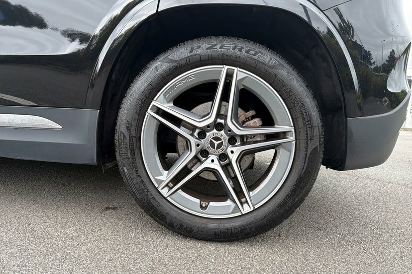 Mercedes-Benz GLA Class Gla200 Amg Line Executive CY24AXM Black #4