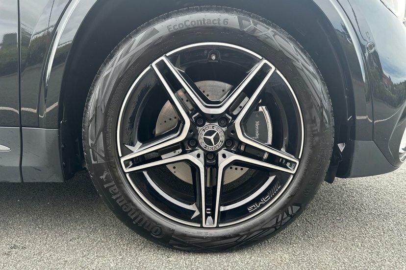 Mercedes-Benz GLA Class Gla200d Amg Line Executive Suv KP75LHY Black #4