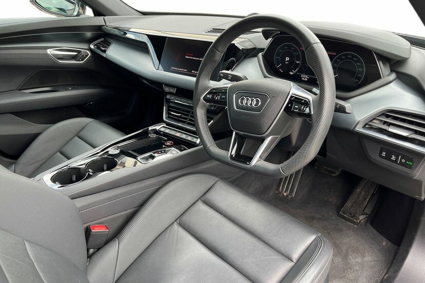 Audi E Tron GT 93.4Kwh Saloon Quattro 476 Ps Black #6