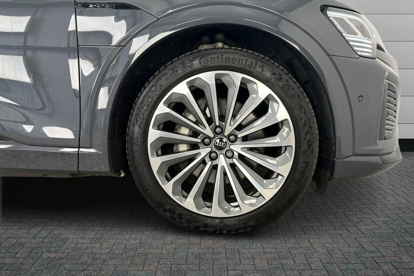 Audi Q8 e tron 55 S Line Sportback Quattro 114K Grey #5