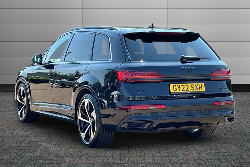 Audi Q7 3.0 Tfsi V6 55 Black Edition Suv Tiptro GY22SXH Black #3