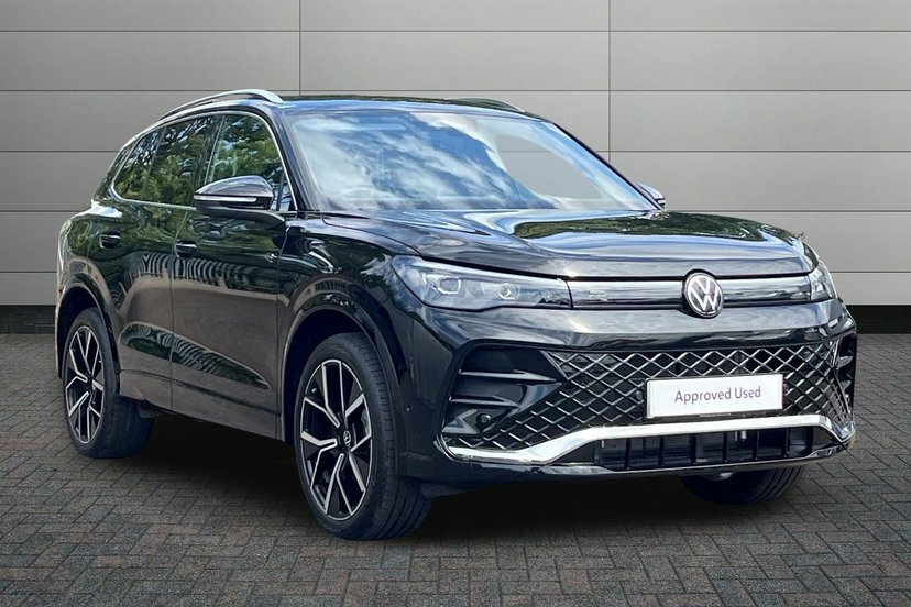 Volkswagen Tiguan 1.5 Tsi Ehybrid 19.7Kwh R-line Suv Plug Black