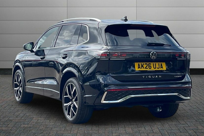 Volkswagen Tiguan 1.5 Tsi Ehybrid 19.7Kwh R-line Suv Plug AK26UJA Black #3