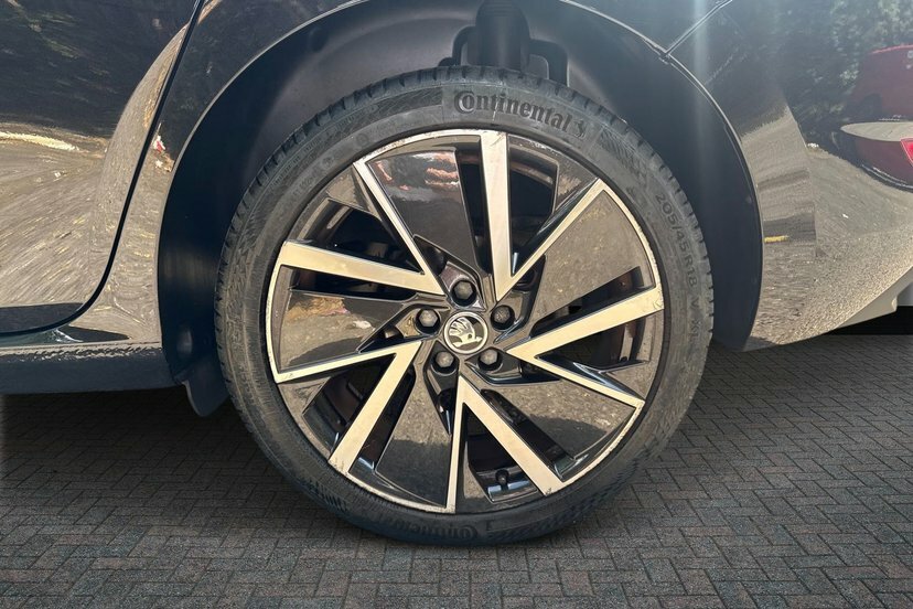 Skoda Scala 1.5 Tsi Se L Hatchback Dsg 150 Ps Black #5