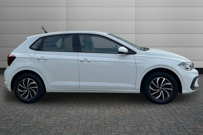 Volkswagen Polo 1.0 Tsi Life Hatchback 95 Ps AE24XGZ White #4