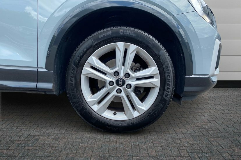 Audi Q2 1.0 Tfsi 30 Sport Suv 110 Ps WR73VZB Grey #5