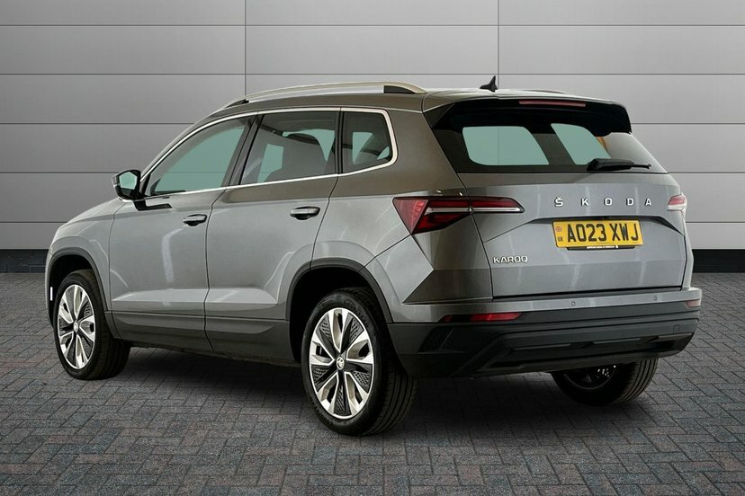 Skoda Karoq 1.5 Tsi Act Se L Suv Dsg 150 Ps AO23XWJ Grey #3