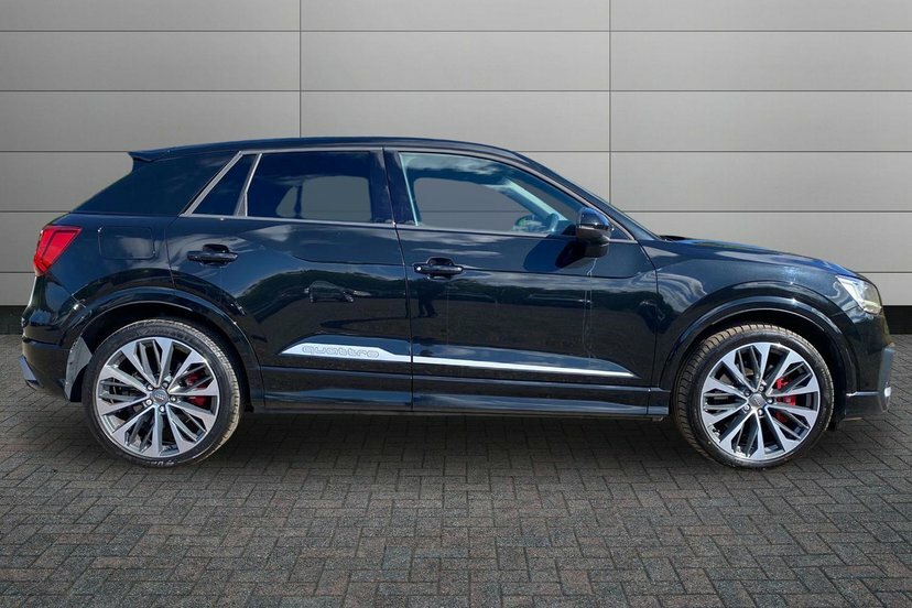 Audi SQ2 2.0 Tfsi Black Edition Suv S Tronic Qua Black #4
