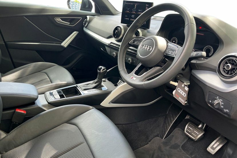 Audi Q2 1.5 Tfsi Cod 35 S Line Suv S Tronic Te Black #5