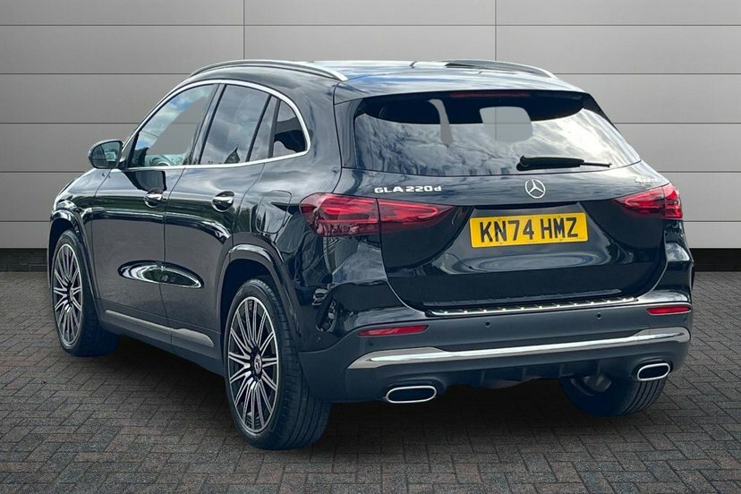 Mercedes-Benz GLA Class 2.0 Gla220d Amg Line Premium Plus Suv KN74HMZ Black #2