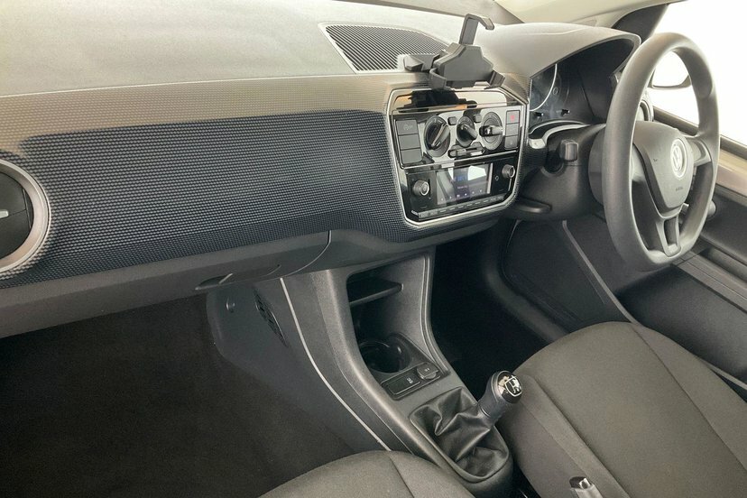 Volkswagen Up 1.0 Up Hatchback 65 Ps AP23DJU Silver #2