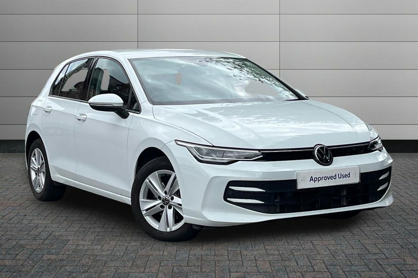 Volkswagen Golf 1.5 Tsi Life Hatchback 115 Ps White