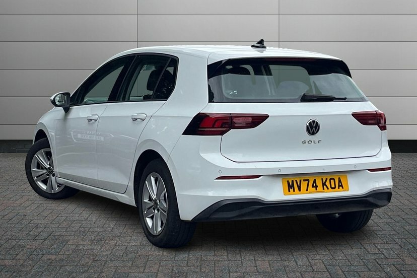 Volkswagen Golf 1.5 Tsi Life Hatchback 115 Ps MV74KOA White #3