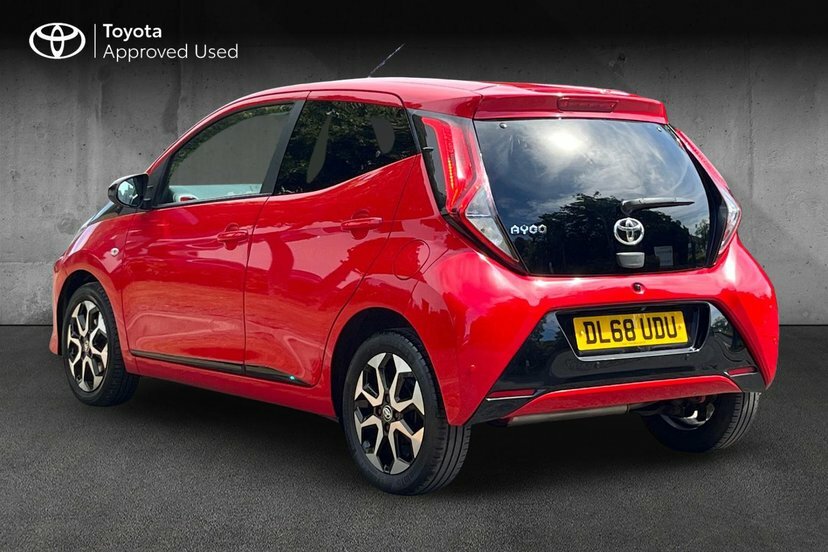 Toyota Aygo 1.0 Vvt-i X-trend Funroof X-shift 71 P DL68UDU Red #3