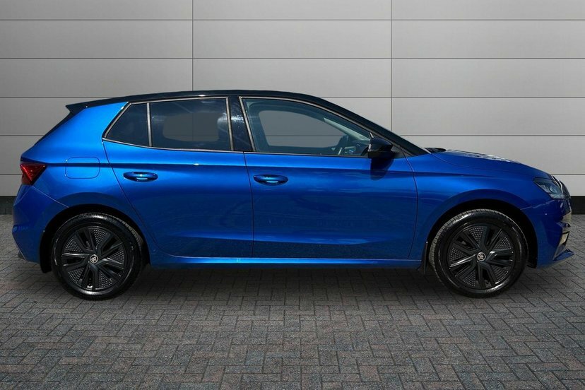 Skoda Fabia 1.0 Tsi Colour Edition Hatchback EJ24TRZ Blue #4