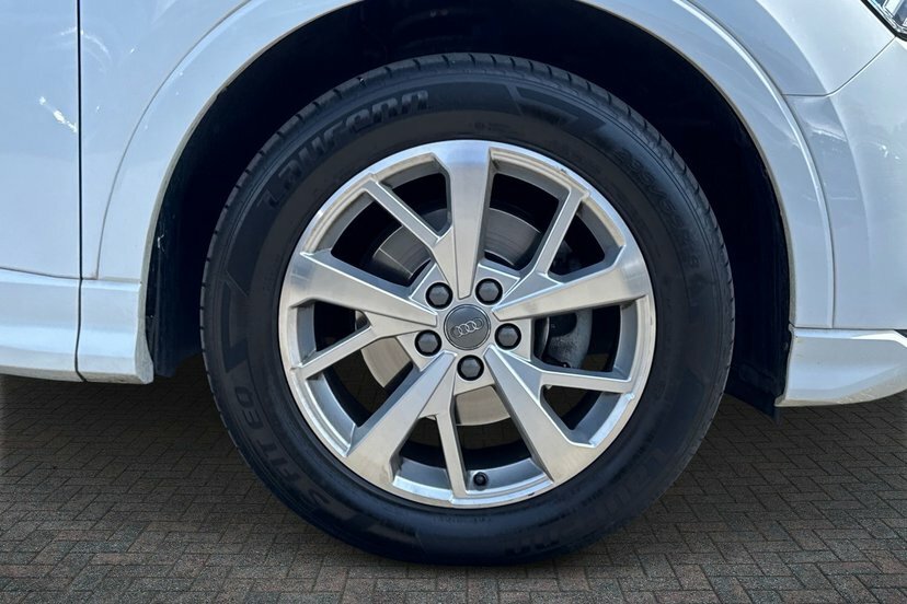 Audi Q3 1.5 Tfsi Cod 35 Sport Suv 150 P EA20BWF White #5