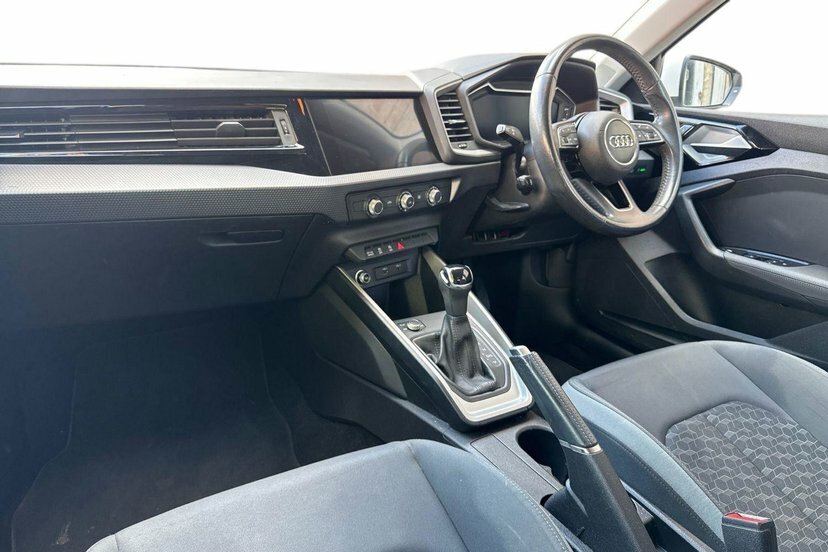 Audi A1 1.5 Tfsi 35 Sport Sportback S Tronic 1 EY71WJV White #2