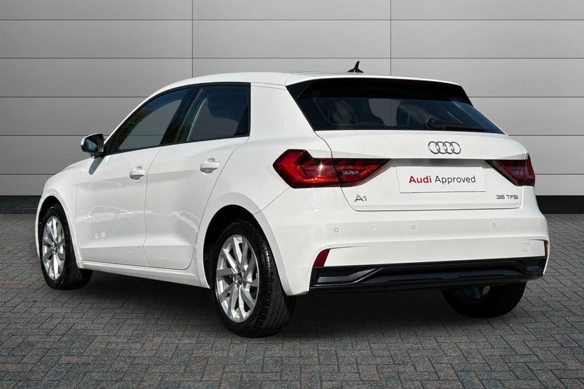Audi A1 1.5 Tfsi 35 Sport Sportback S Tronic 1 EY71WJV White #3
