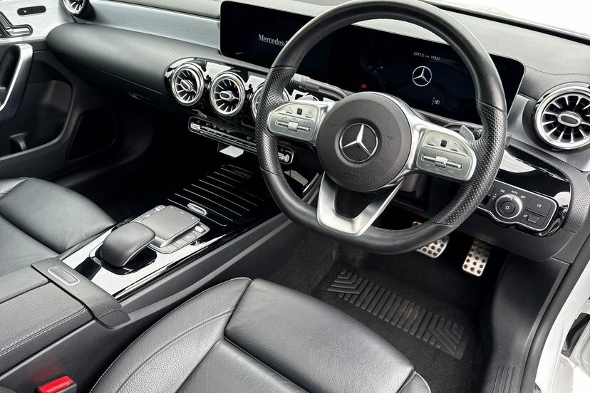 Mercedes-Benz CLA Class Cla180 Amg Line Premium Plus White #5