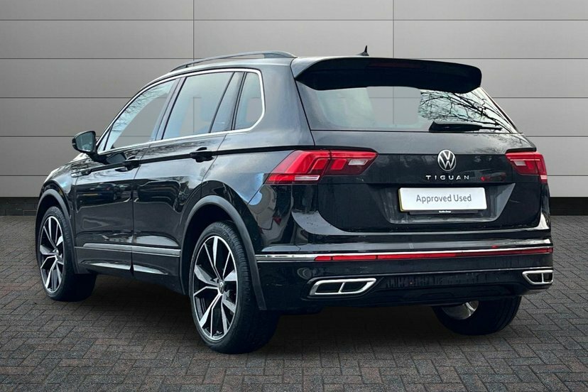 Volkswagen Tiguan 1.5 Tsi R-line Edition Suv Dsg 150 Ps LV73XGC Black #3
