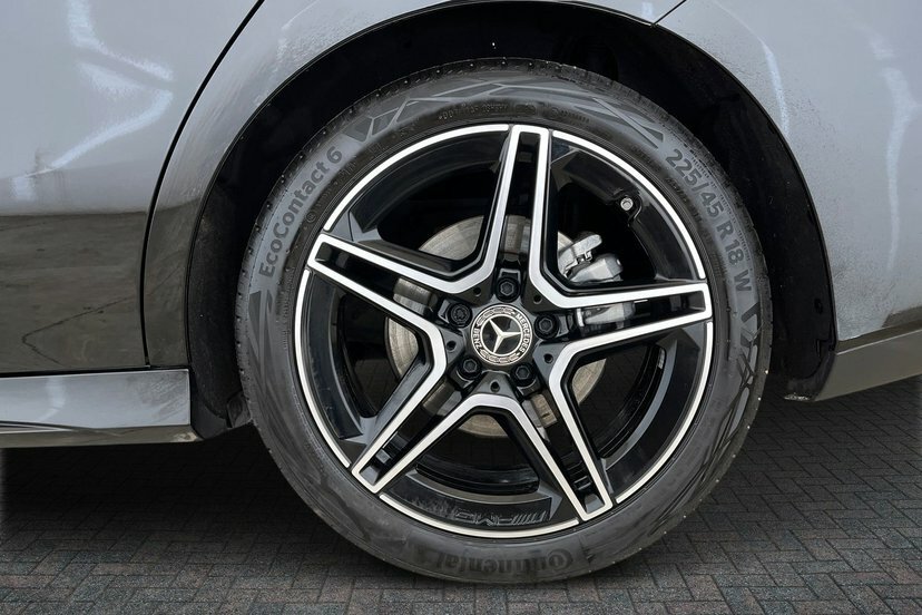 Mercedes-Benz CLA Class Cla 200 Amg Line Executive Shooting Brake KP75USF Black #4