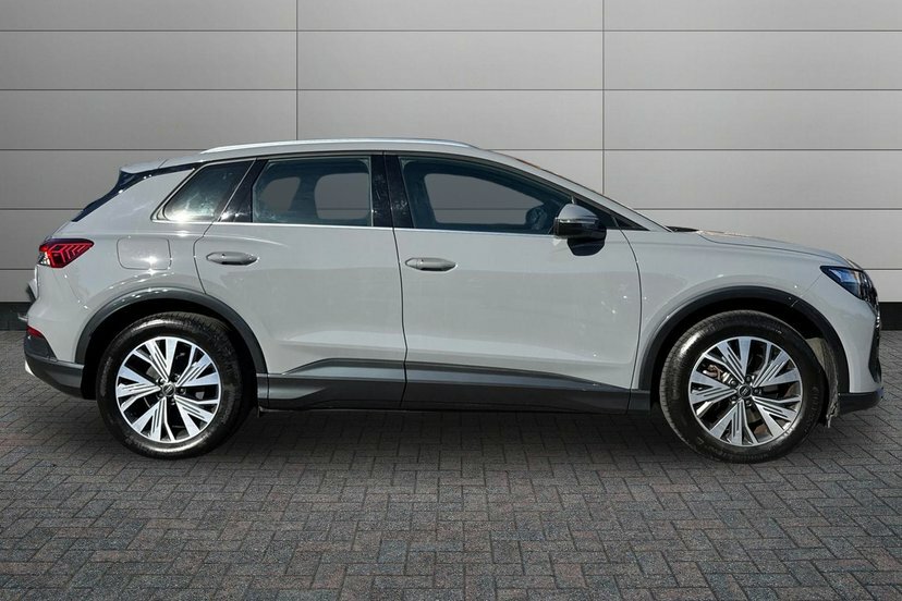 Audi Q4 E Tron 45 Sport Suv 82Kwh 286 Ps EK74DKO Grey #4