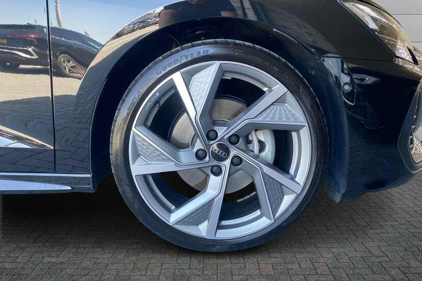 Audi A3 1.5 Tfsi Black Edition Sportback S Tron KP75VBE Black #5