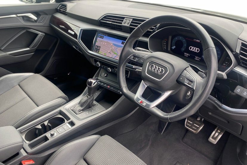 Audi Q3 2.0 Tdi 35 Black Edition Sportback S Tr KW23YHC Grey #6