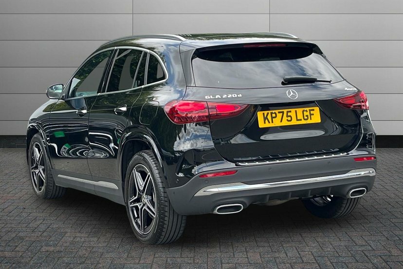 Mercedes-Benz GLA Class 2.0 Gla220d Amg Line Executive Suv 8G KP75LGF Black #2