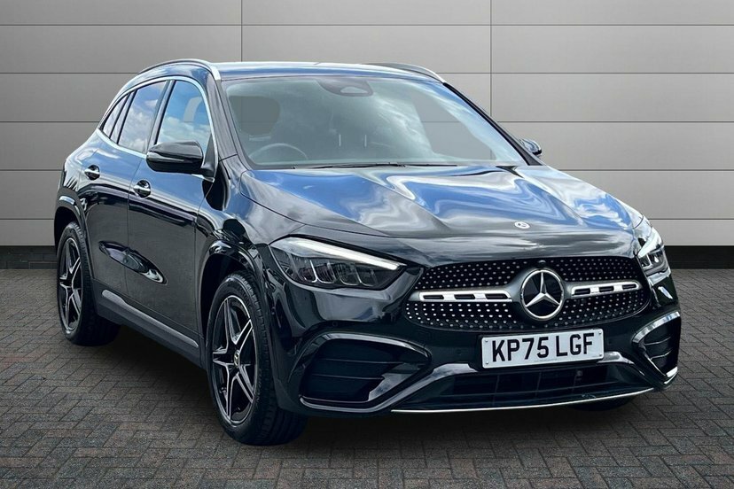 Mercedes-Benz GLA Class 2.0 Gla220d Amg Line Executive Suv 8G Black