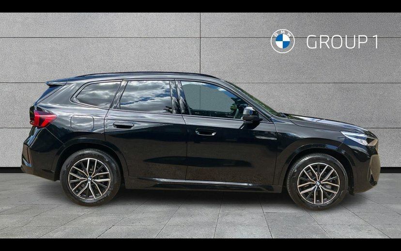 BMW iX1 Ix1 Edrive20 M Sport Black #3