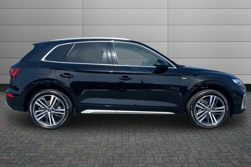 Audi Q5 2.0 Tdi 40 S Line Suv S Tronic Quattro Black #4