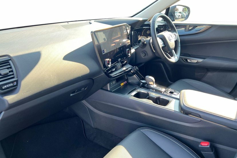 Lexus NX 2.5 450H 18.1Kwh Premium Suv Plug-in H FL75DBX Black #2