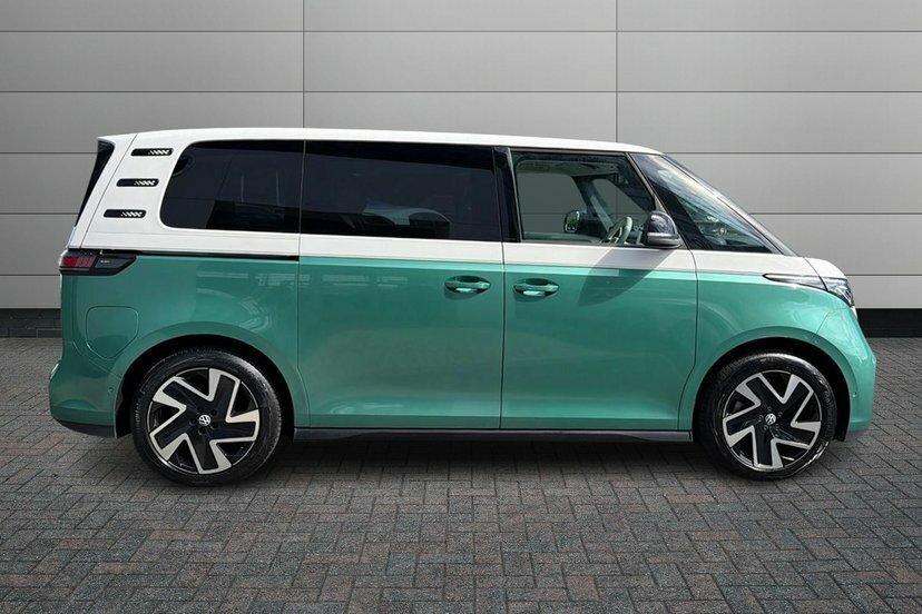Volkswagen ID.Buzz Pro 77Kwh Style Mpv 204 Ps White #4