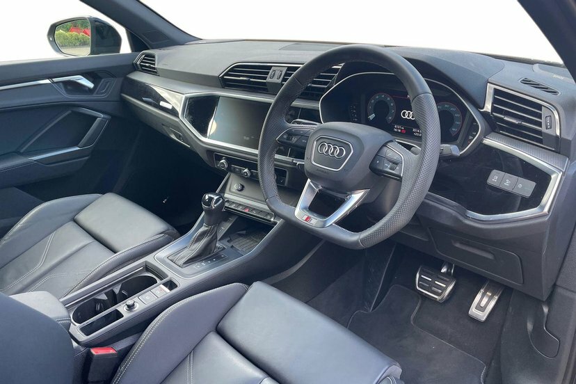 Audi Q3 1.5 Tfsi Cod 35 Black Edition Sportback MV75LMF Black #6