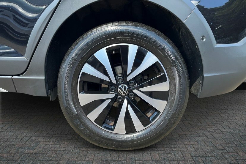 Volkswagen Taigo 1.0 Tsi Life Suv 110 Ps AE72YBK Black #5