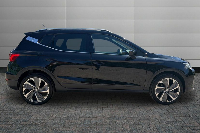 Seat Arona 1.0 Tsi Fr Sport Suv Dsg 110 Ps KE23WYL Black #4