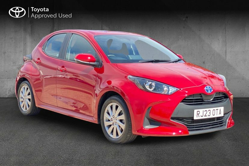 Toyota Yaris 1.5 Vvt-h Icon Hatchback Hybrid E-cvt Red
