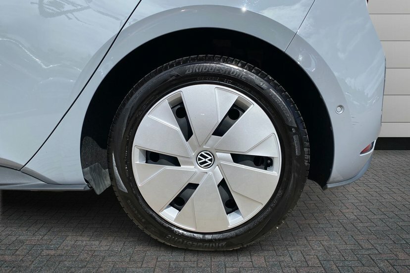 Volkswagen ID.3 Pro Performance 58Kwh Max Hatchback A Black #5
