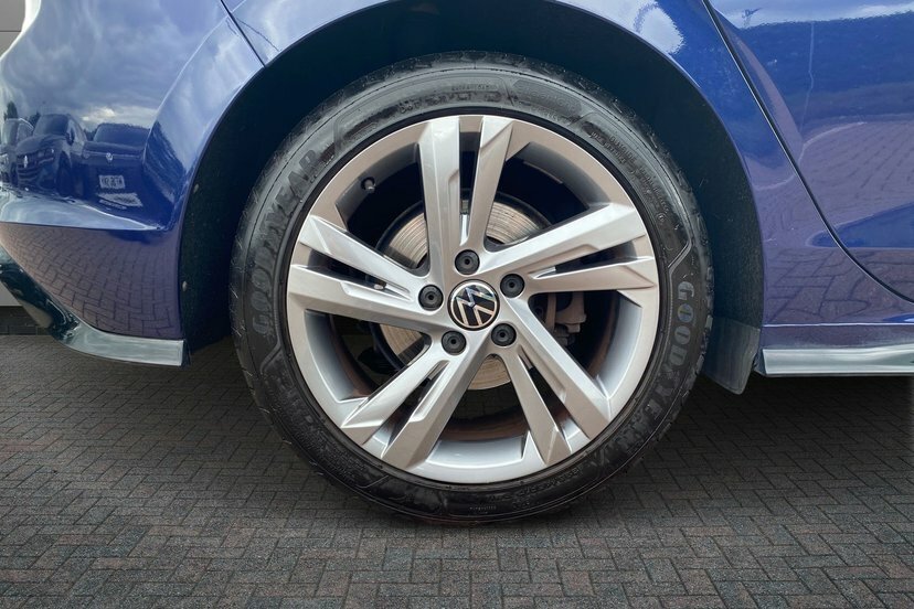Volkswagen Golf 1.5 Etsi Mhev R-line Hatchback Hybrid D ME73VCM Blue #5
