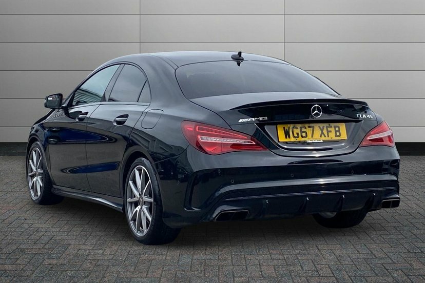 Mercedes-Benz CLA Class Cla45 Amg Coupe 4 Matic Black #2