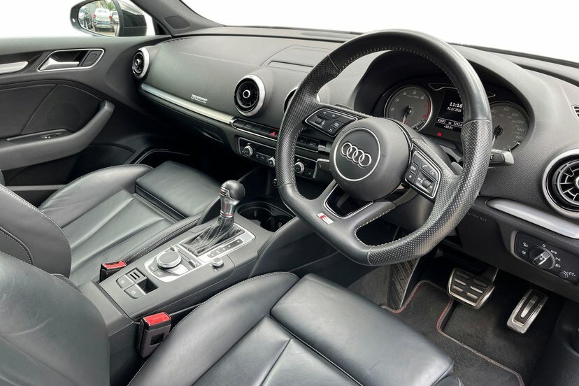 Audi S3 2.0 Tfsi Black Edition Sportback S Tron Black #6