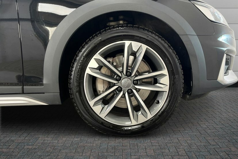 Audi A4 Allroad 2.0 Tfsi 45 Sport Estate S Tronic Quatt Black #5