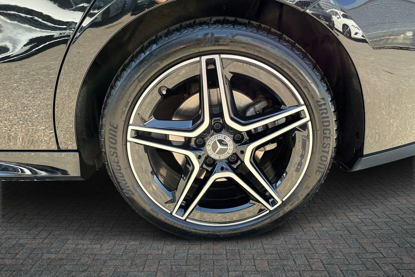 Mercedes-Benz CLA Class 1.3 Cla180h Mhev Amg Line Executive Shooting Bra Black #4