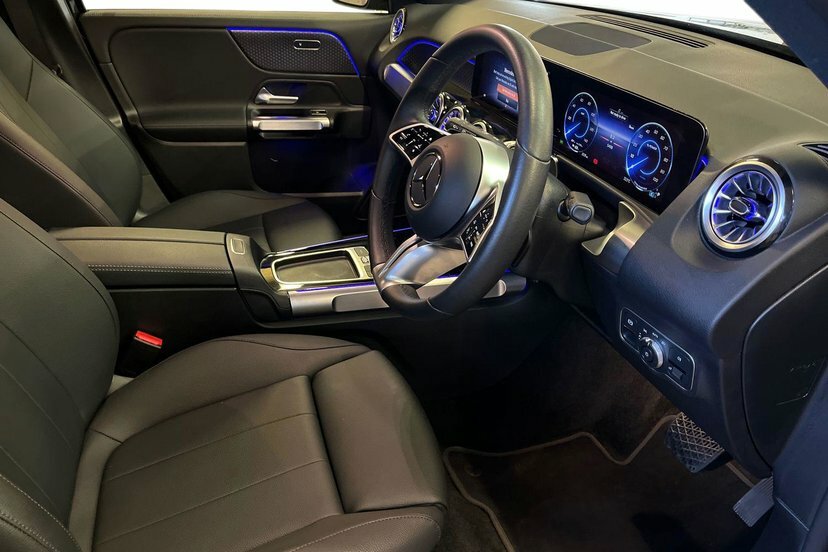 Mercedes-Benz EQB Eqb 250 Sport Executive Black #5