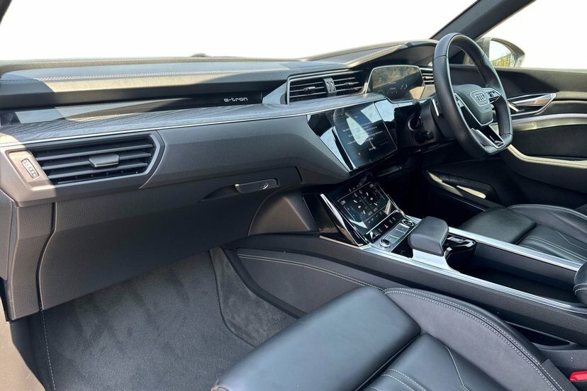 Audi E-tron 55 Black Edition Sportback Quatt MV72ZGG Black #2